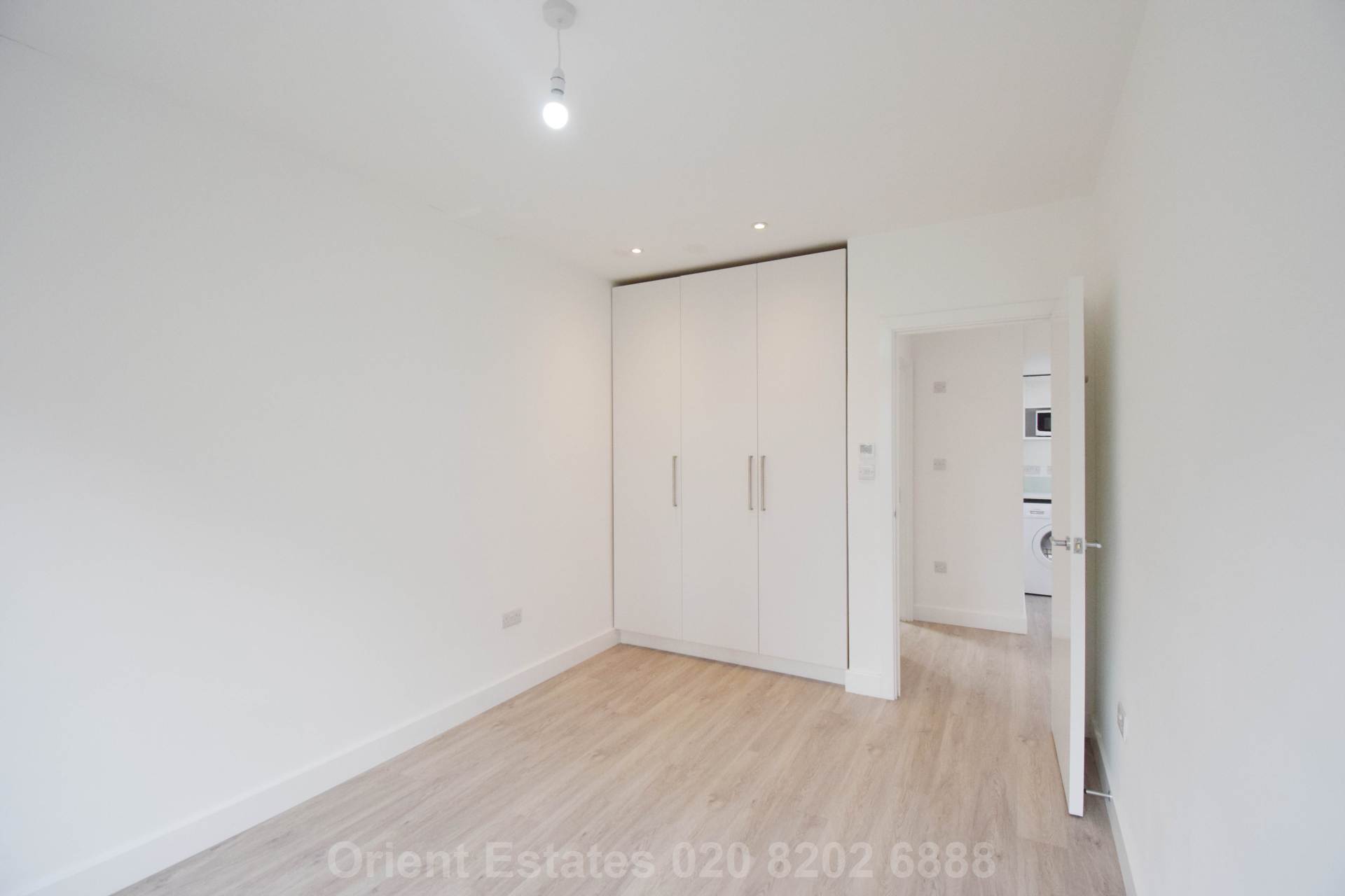 Additional Property Image 4 bedroom Bungalow to rent in London 14