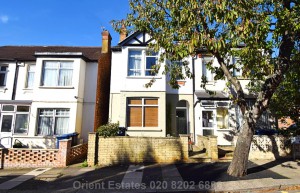 1 bedroom Flat for sale in London