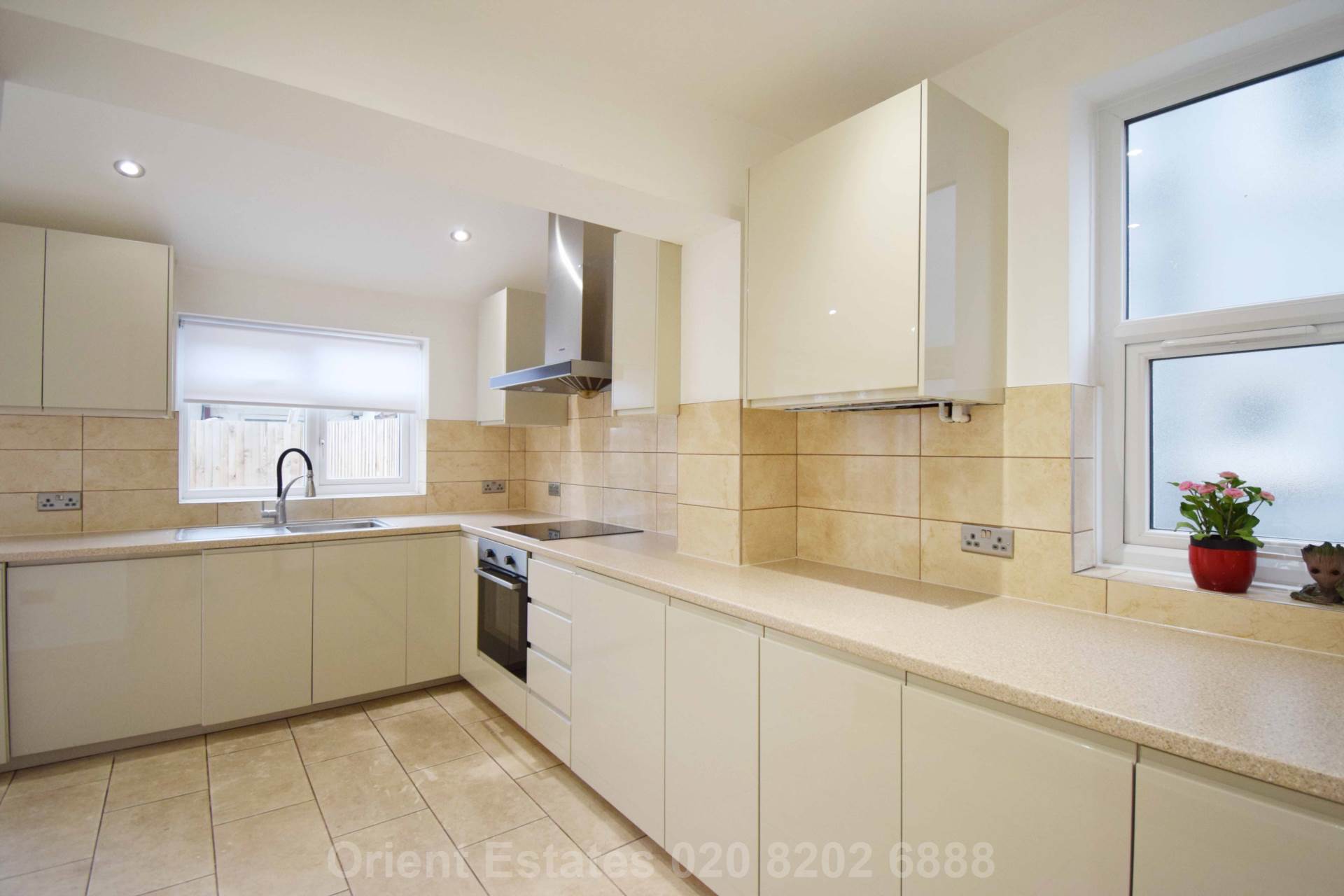 Additional Property Image 5 bedroom Semi Detached to rent in Edgware 2