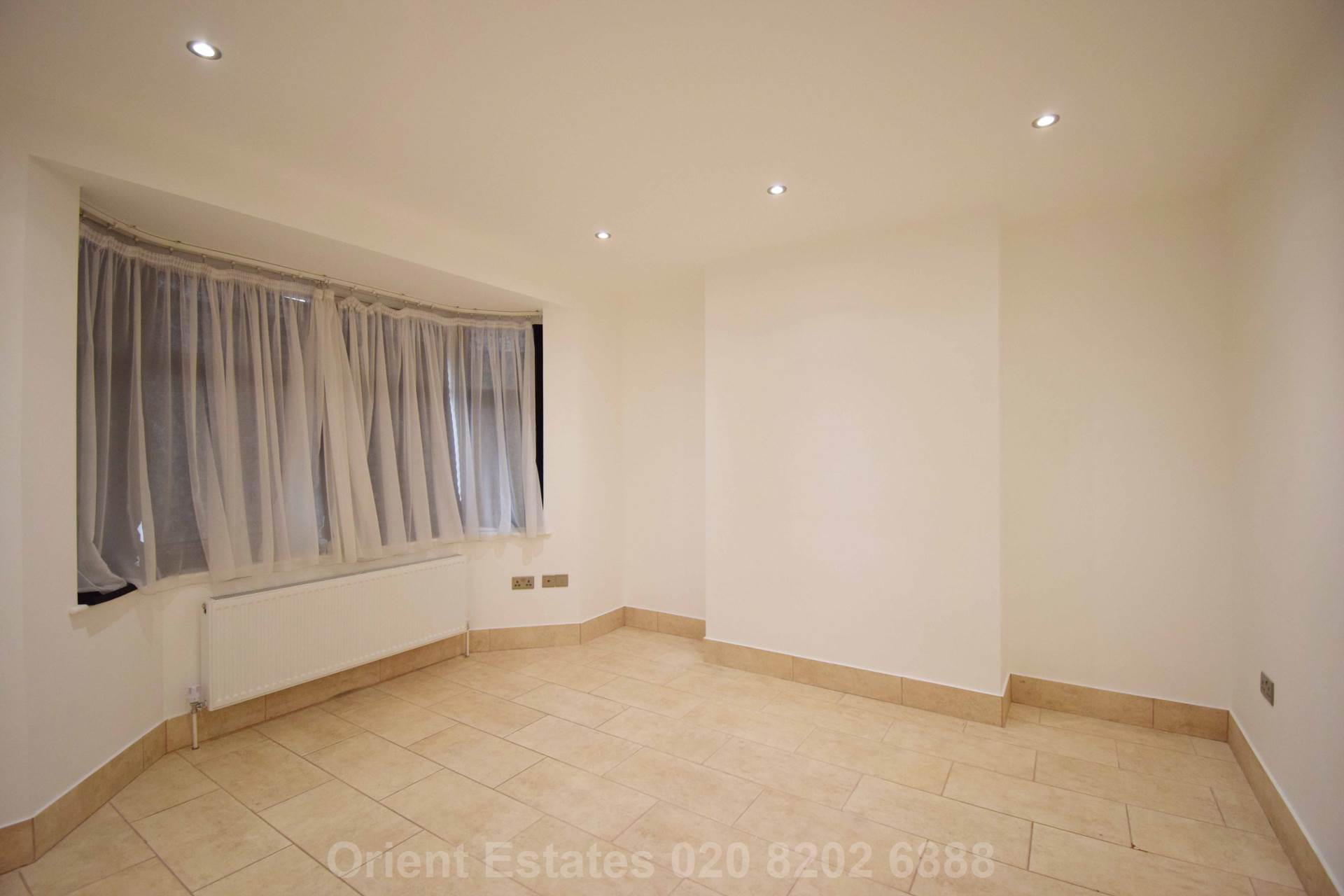 Additional Property Image 5 bedroom Semi Detached to rent in Edgware 3