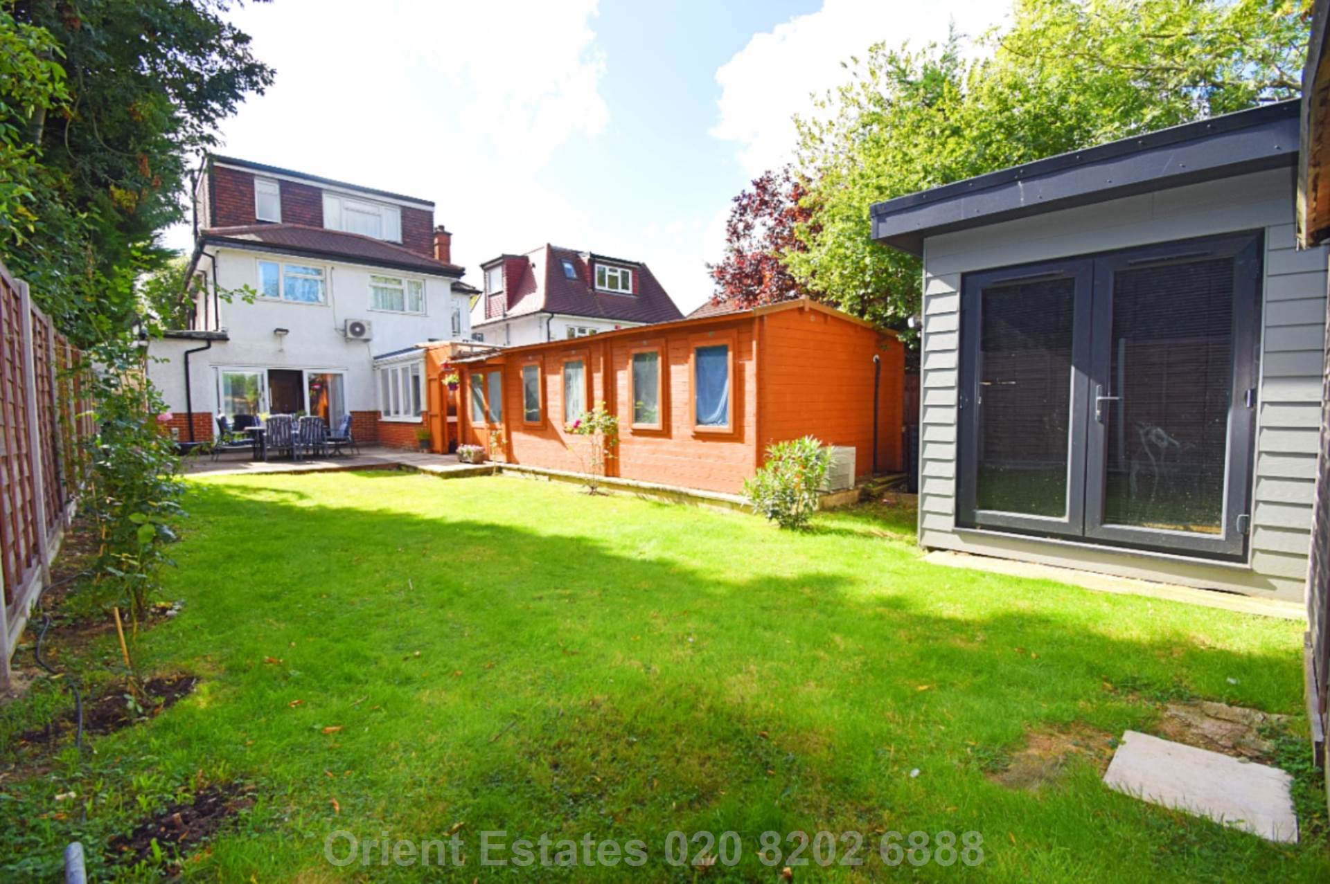 Additional Property Image 5 bedroom Detached for sale in London 13