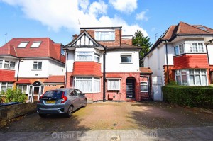 5 bedroom Detached for sale in London