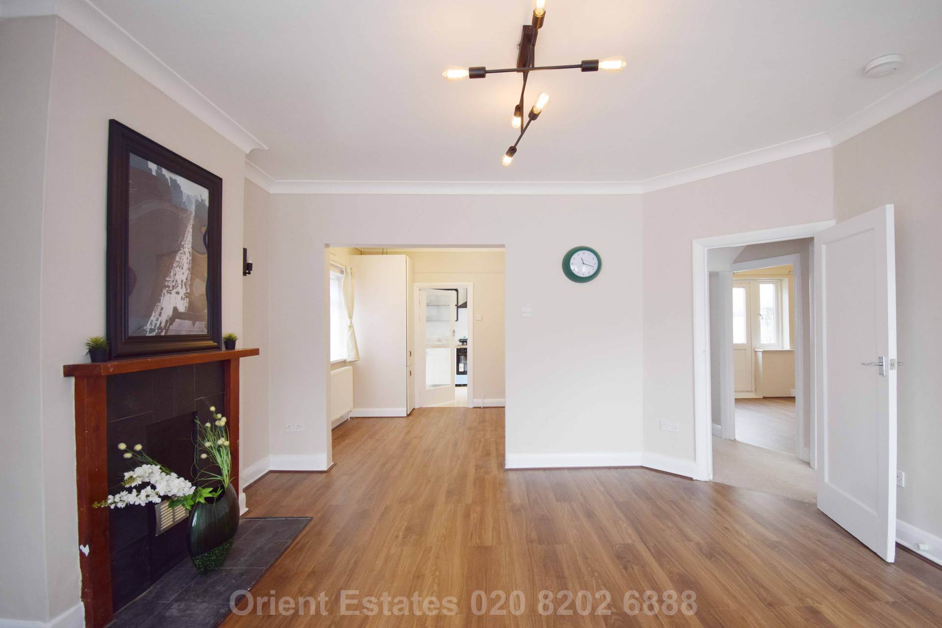 Additional Property Image 5 bedroom Bungalow to rent in London 2