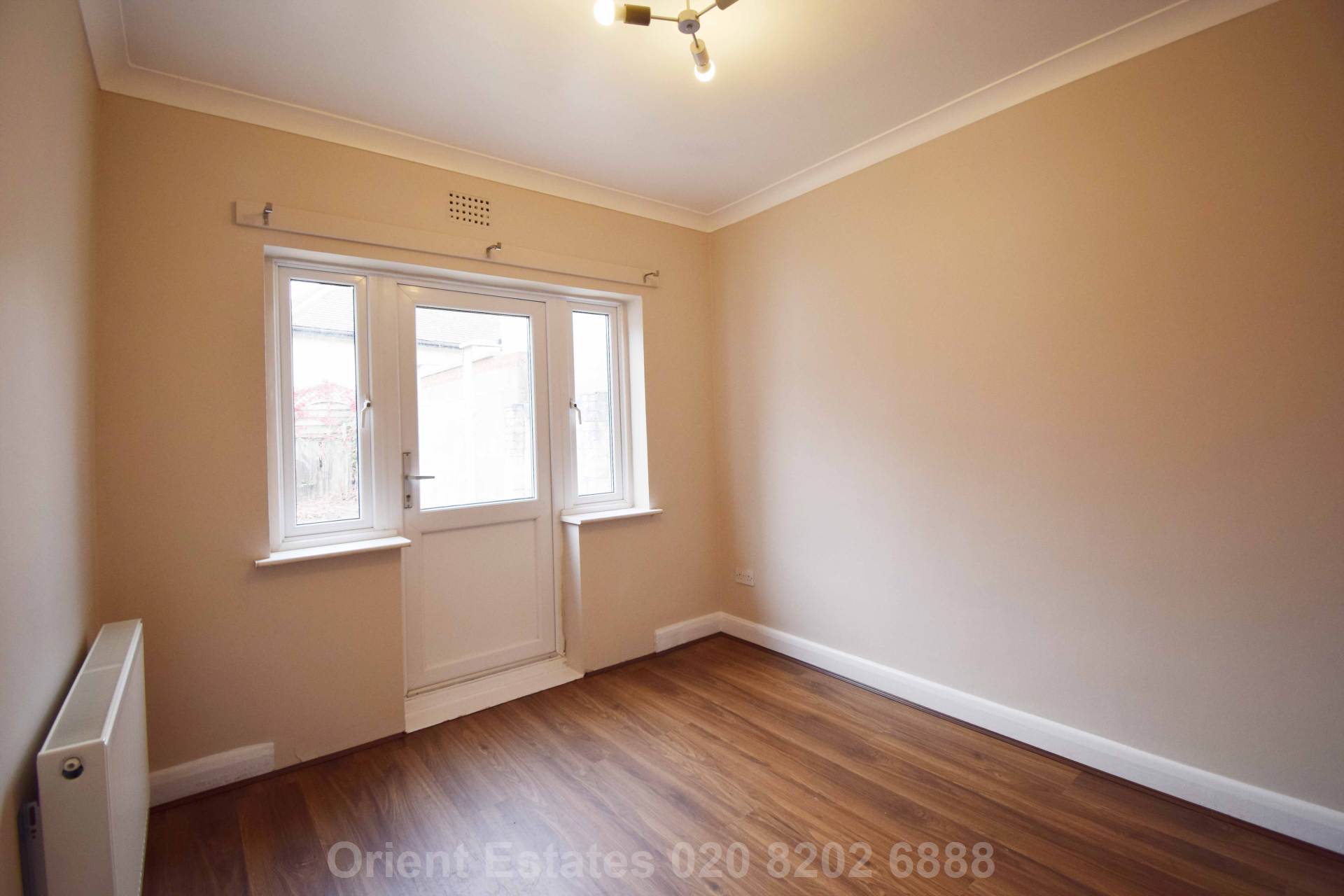 Additional Property Image 5 bedroom Bungalow to rent in London 3