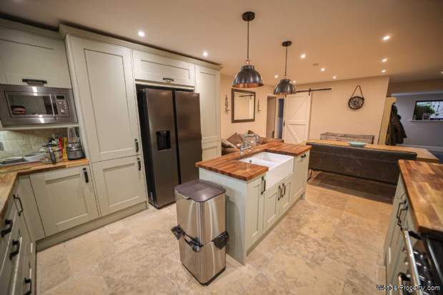 Additional Property Image 3 bedroom Detached Bungalow for sale in Warrington 5