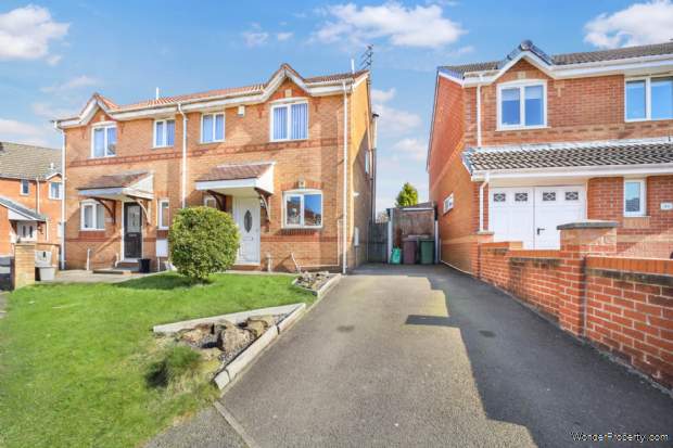 3 bedroom Semi Detached for sale in St Helens