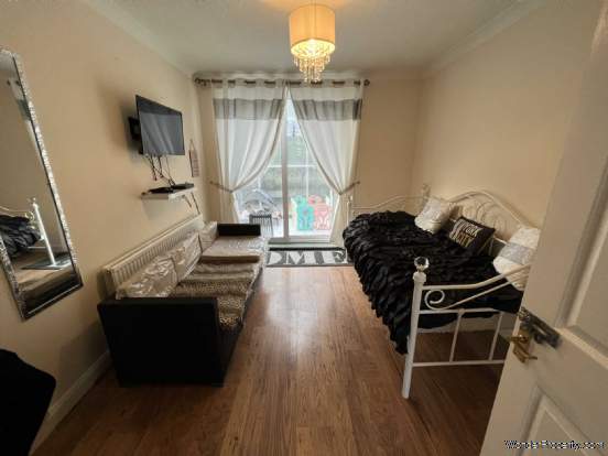 Additional Property Image 3 bedroom Terraced for sale in Luton 6