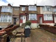 3 bedroom Terraced for sale in Luton