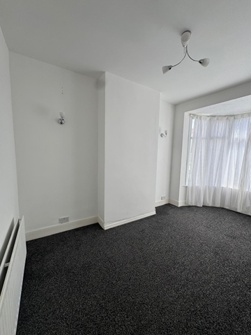Additional Property Image 2 bedroom Terraced to rent in Smethwick 3