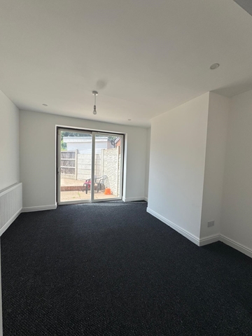 Additional Property Image 3 bedroom Semi Detached to rent in Birmingham 3