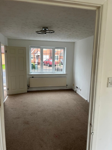 Additional Property Image 2 bedroom Semi Detached to rent in Tipton 2