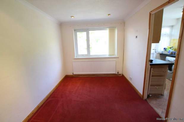 Additional Property Image 3 bedroom Semi Detached for sale in Heywood 4