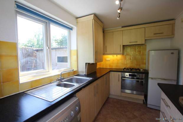 Additional Property Image 3 bedroom Semi Detached for sale in Heywood 6