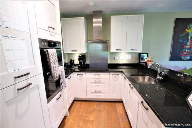 Additional Property Image 2 bedroom Apartment for sale in Manchester 6