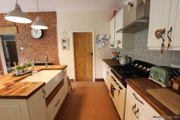 Additional Property Image 5 bedroom Detached for sale in Salford 7