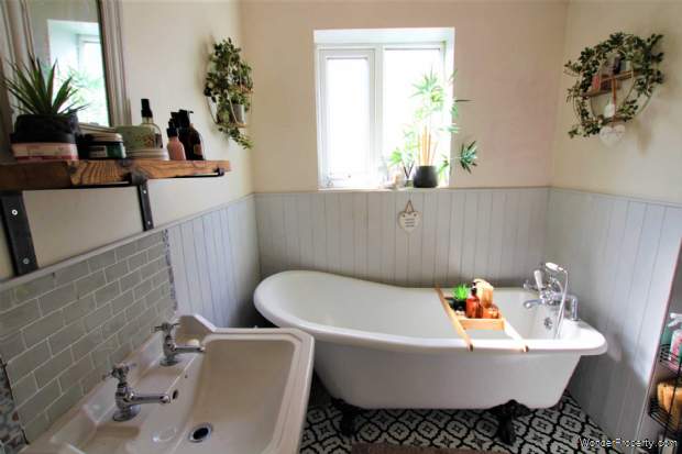 Additional Property Image 5 bedroom Detached for sale in Salford 20