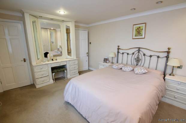 Additional Property Image 3 bedroom Detached for sale in Manchester 16