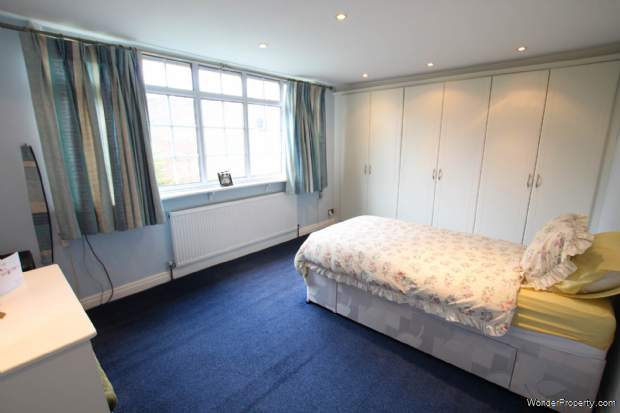 Additional Property Image 3 bedroom Detached for sale in Manchester 18