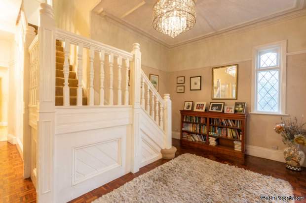 Additional Property Image 5 bedroom Detached for sale in Manchester 2
