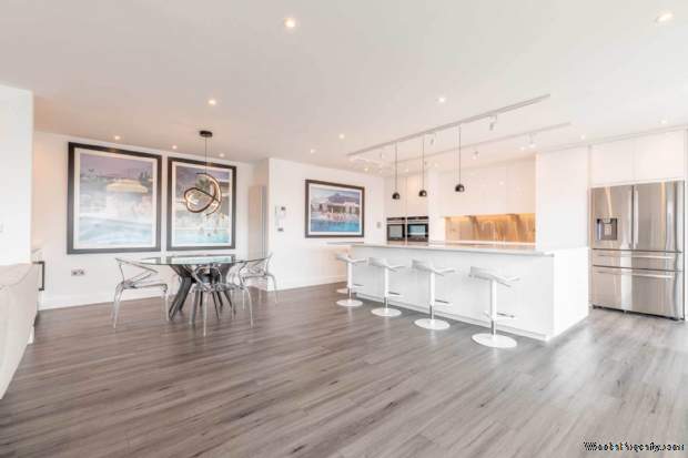 Additional Property Image 3 bedroom Apartment for sale in Manchester 4