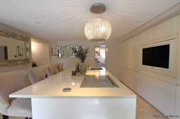 Additional Property Image 3 bedroom Semi Detached for sale in Manchester 7