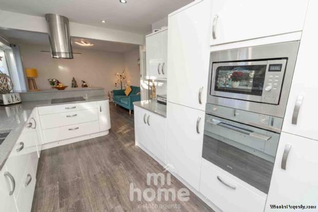 Additional Property Image 4 bedroom Detached for sale in Preston 8