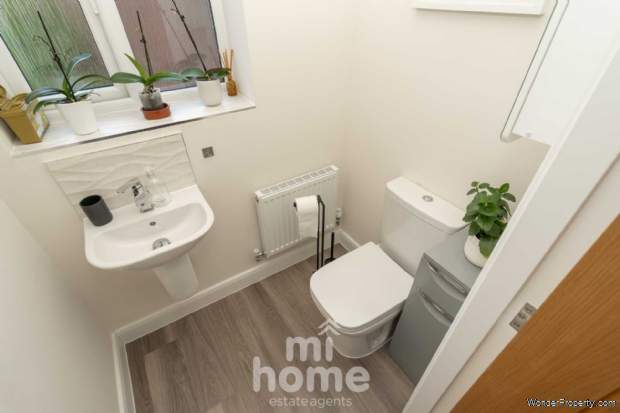 Additional Property Image 4 bedroom Detached for sale in Preston 11
