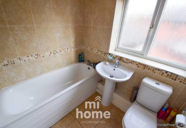 Additional Property Image 4 bedroom Detached for sale in Preston 18