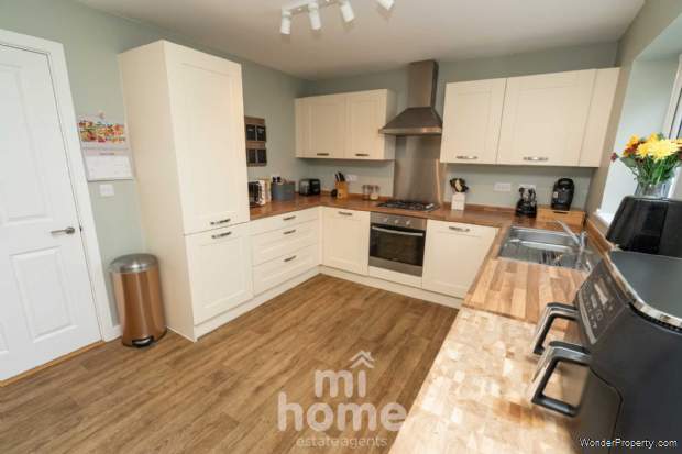 Additional Property Image 4 bedroom Detached for sale in Preston 8
