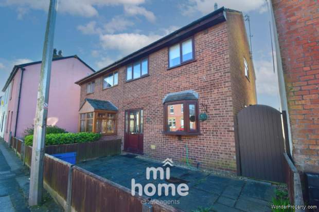 3 bedroom Semi Detached for sale in Preston