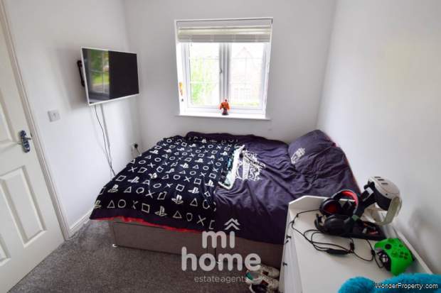 Additional Property Image 5 bedroom Town House for sale in Preston 19