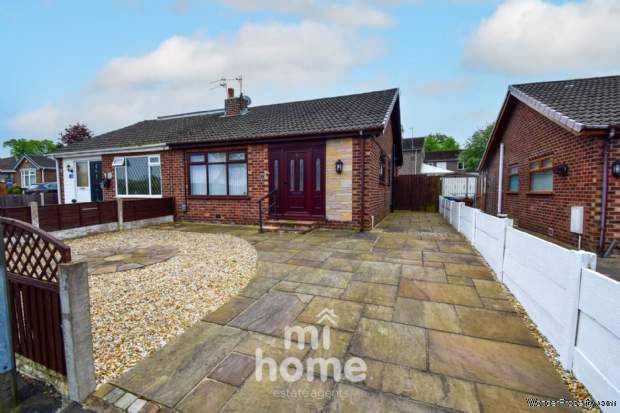 2 bedroom Semi Detached Bungalow for sale in Preston