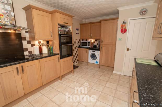 Additional Property Image 5 bedroom Detached for sale in Preston 7
