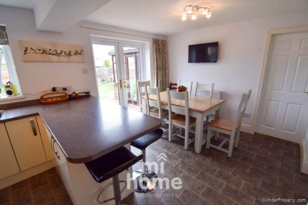 Additional Property Image 5 bedroom Detached for sale in Preston 8