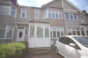 3 bedroom Terraced to rent in Rainham