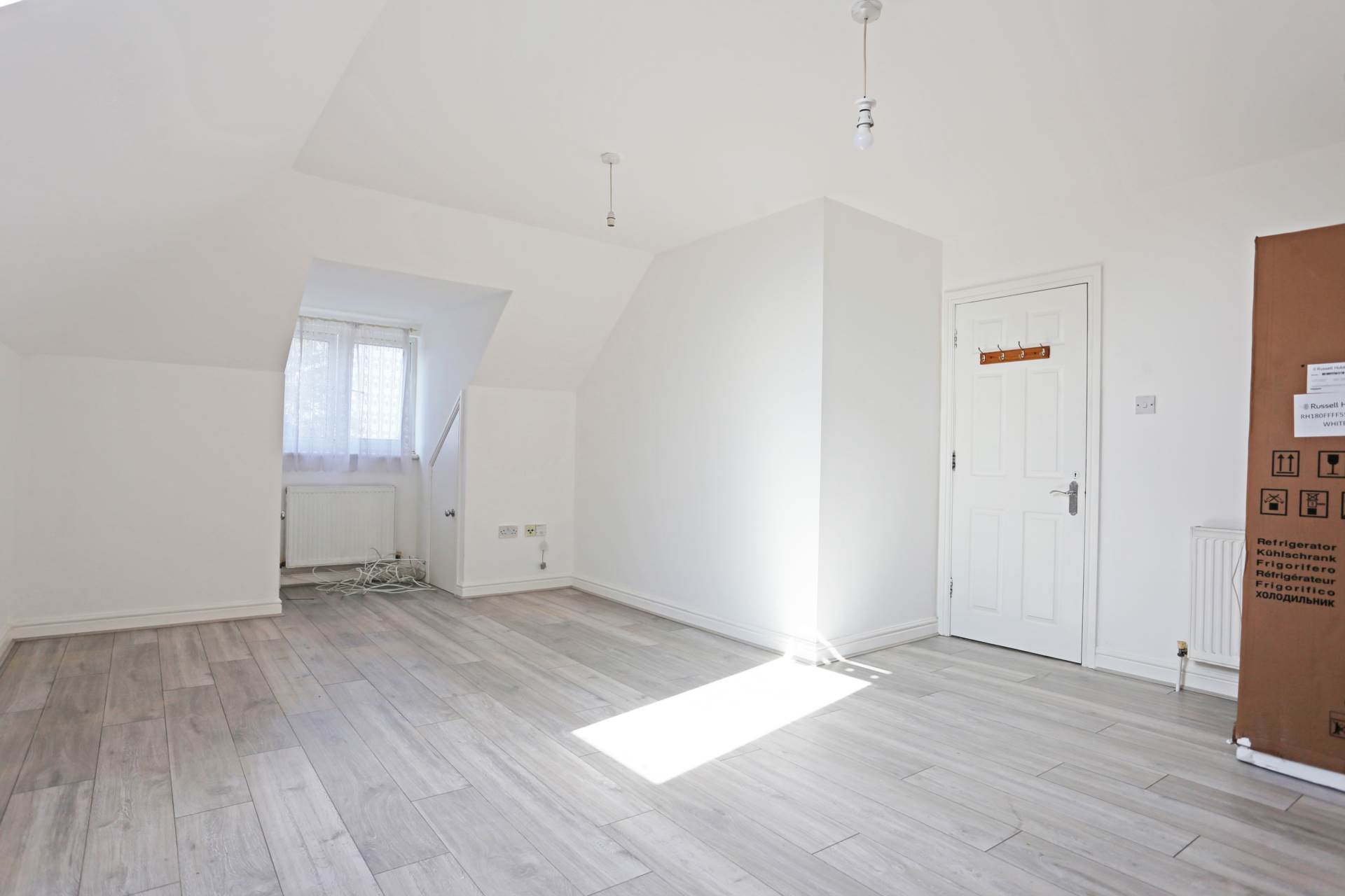 Additional Property Image 2 bedroom Flat to rent in Rainham 3