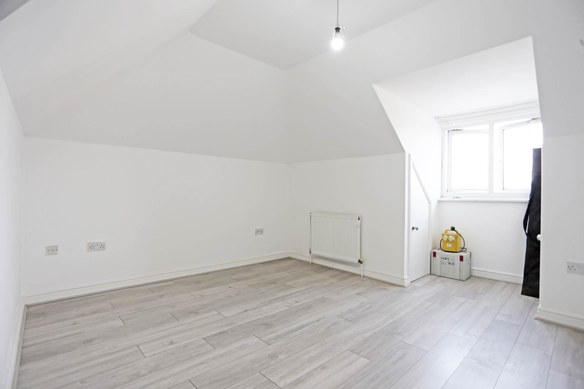 Additional Property Image 2 bedroom Flat to rent in Rainham 5