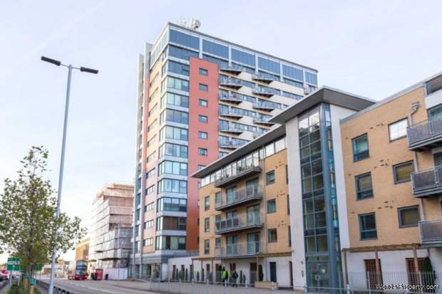 1 bedroom Apartment for sale in Ilford
