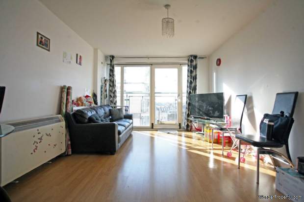 Additional Property Image 1 bedroom Apartment for sale in Ilford 3