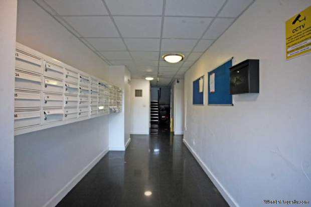 Additional Property Image 1 bedroom Apartment for sale in Ilford 7