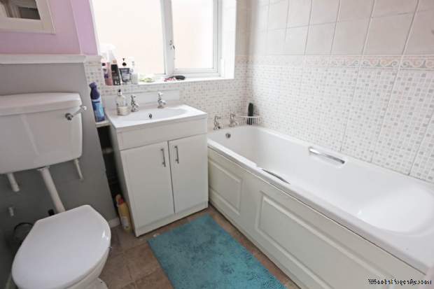Additional Property Image 1 bedroom Flat for sale in Dagenham 5