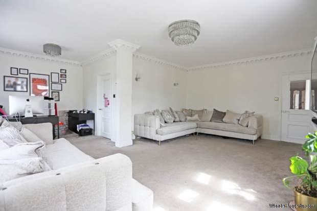 Additional Property Image 5 bedroom Detached for sale in Romford 3