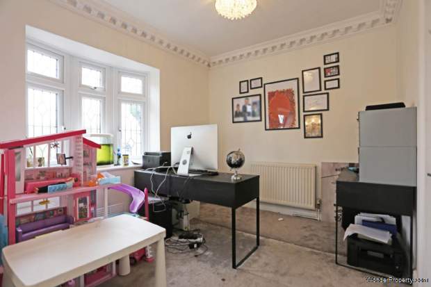 Additional Property Image 5 bedroom Detached for sale in Romford 5
