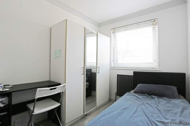 Additional Property Image 3 bedroom Maisonette for sale in London 8