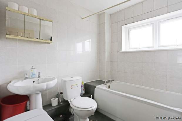 Additional Property Image 3 bedroom Terraced for sale in Tilbury 8