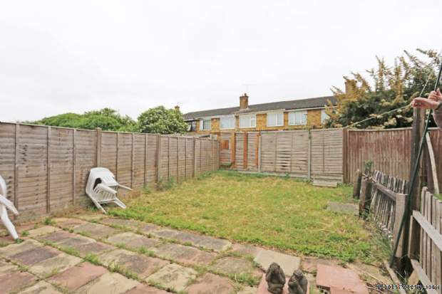 Additional Property Image 3 bedroom Terraced for sale in Tilbury 10