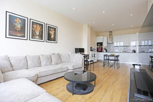 Additional Property Image 2 bedroom Apartment for sale in Romford 2