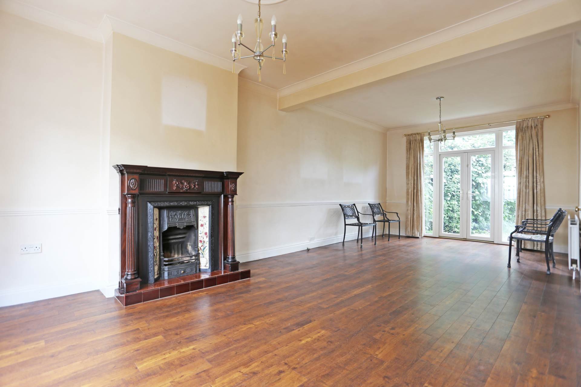 Additional Property Image 2 bedroom Semi Detached to rent in Romford 4