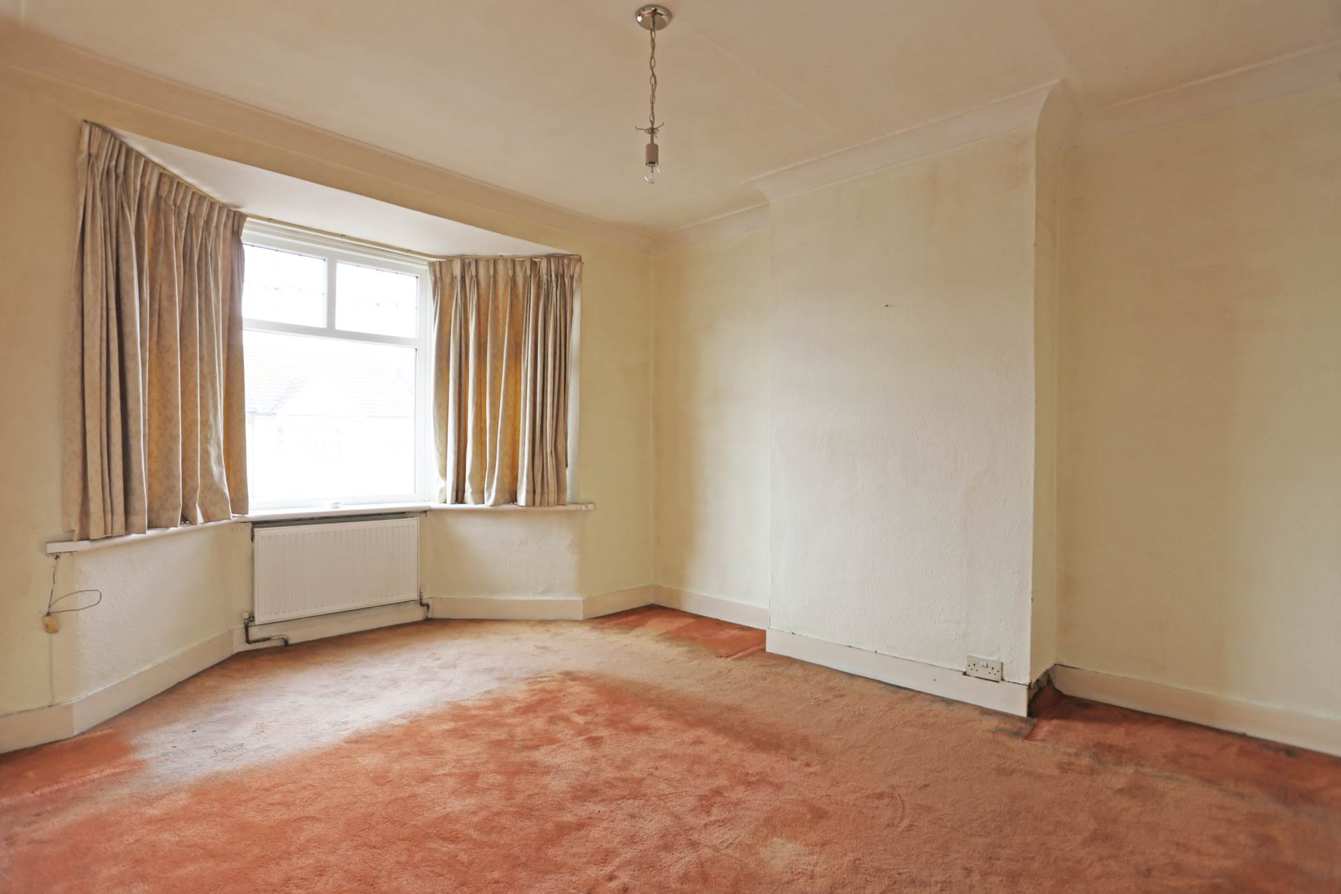 Additional Property Image 2 bedroom Semi Detached to rent in Romford 5