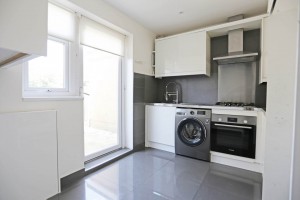 2 bedroom Terraced to rent in Dagenham